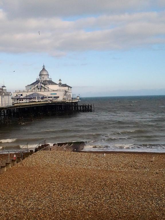 Sterling Lodge Hotel WTA-toernooi van WTA-toernooi van Eastbourne Buitenkant foto